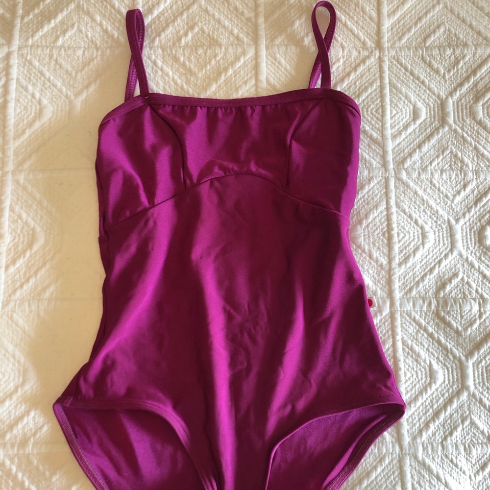 Yumiko Denise Magenta Size medium
